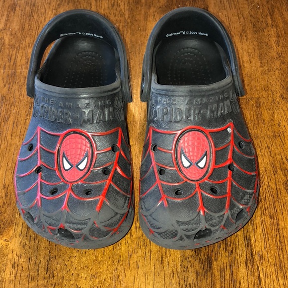 spiderman crocs size 10